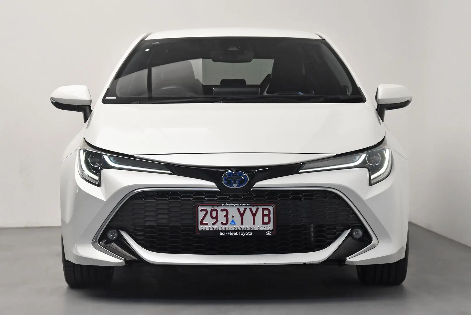 2019 Toyota Corolla Gallery Image 2