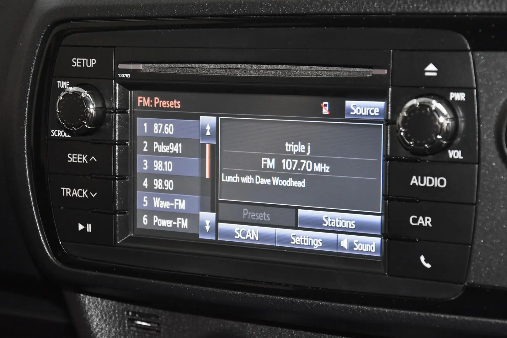 2018 Toyota Yaris Gallery Image 11