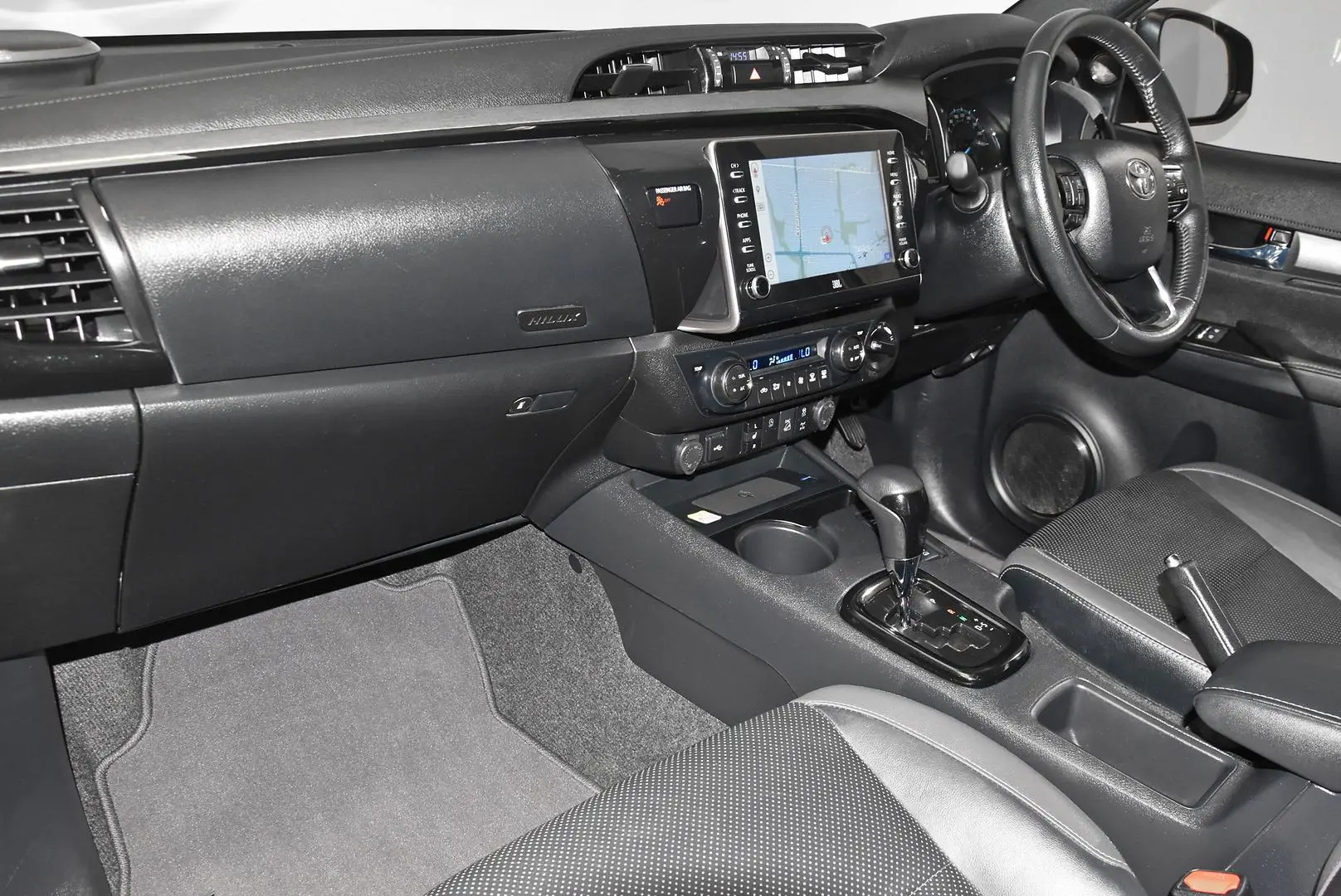 2024 Toyota Hilux Gallery Image 17