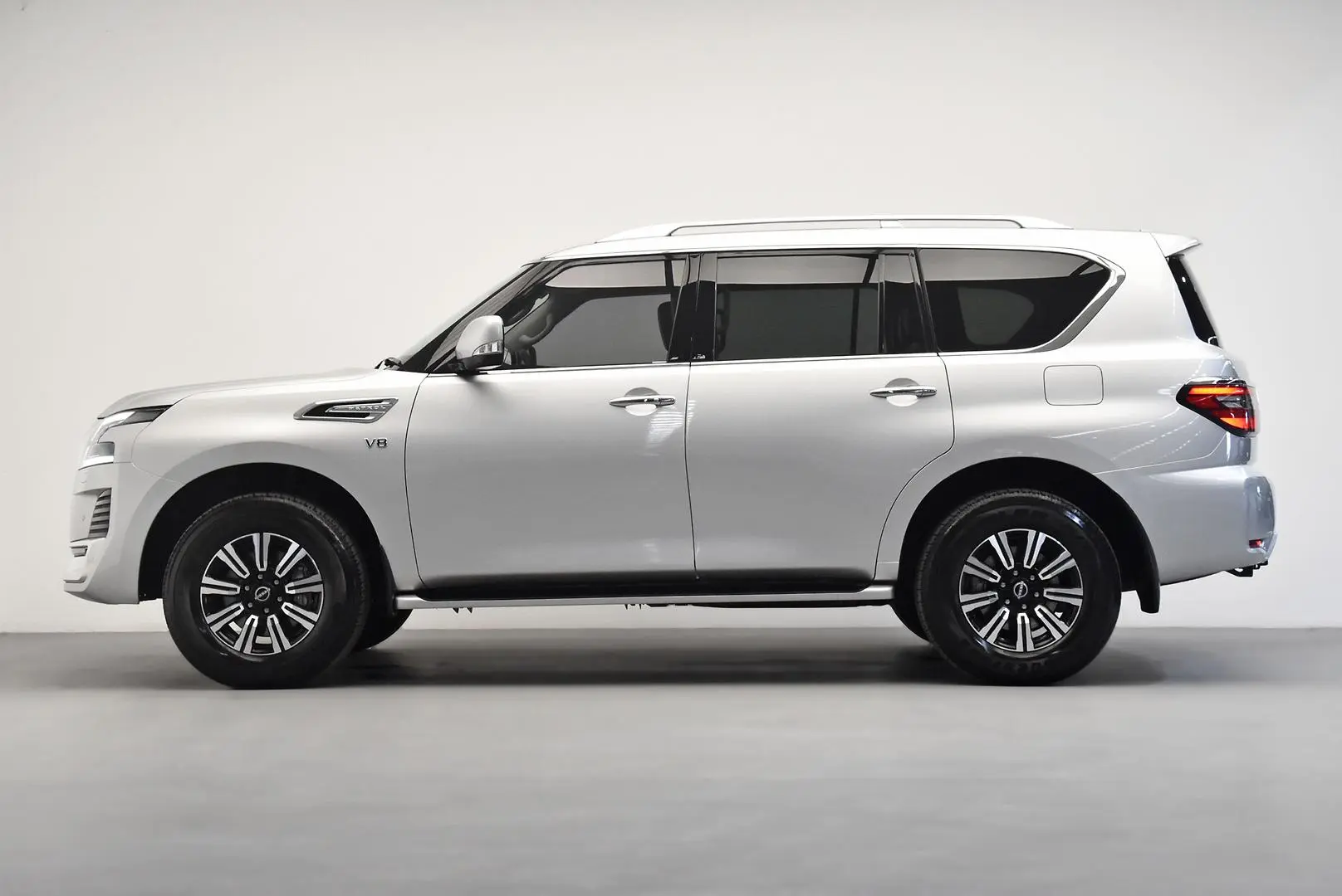 2024 Nissan Patrol Gallery Image 4