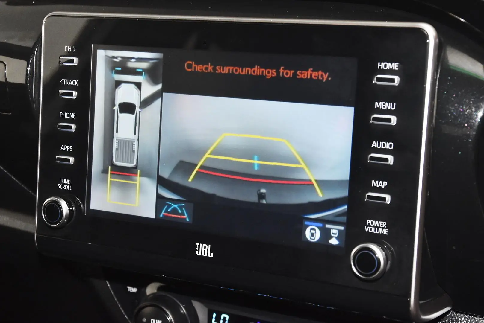 2024 Toyota Hilux Gallery Image 12