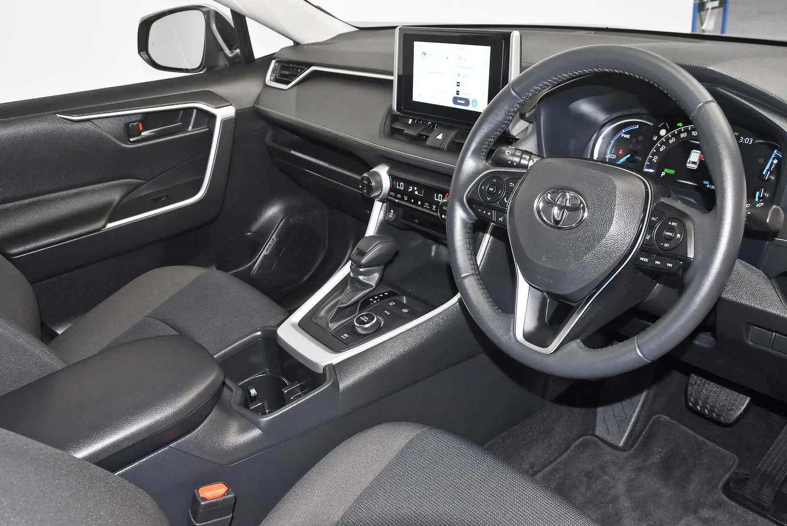 2024 Toyota RAV4 Gallery Image 9