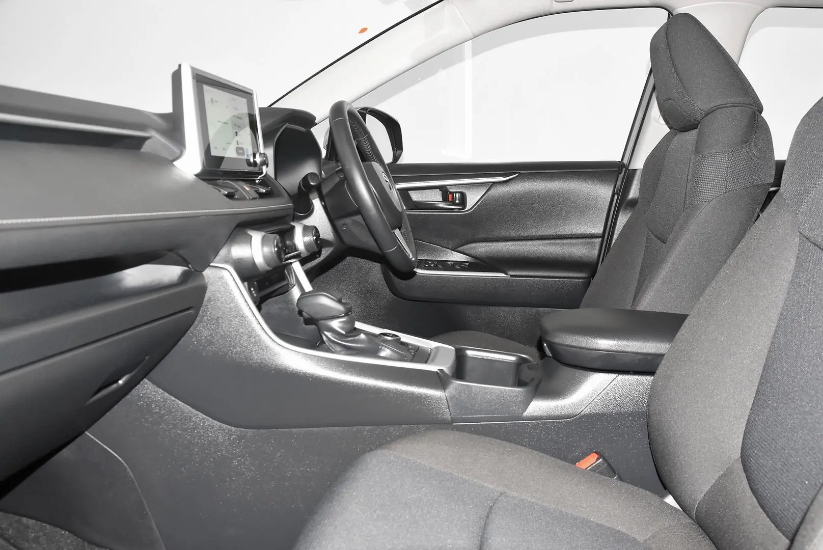 2024 Toyota RAV4 Gallery Image 18