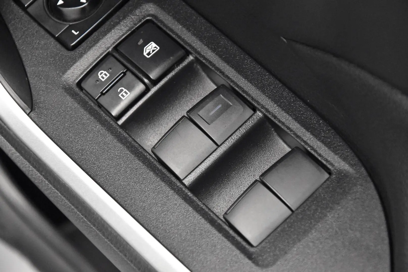 2024 Toyota RAV4 Gallery Image 10