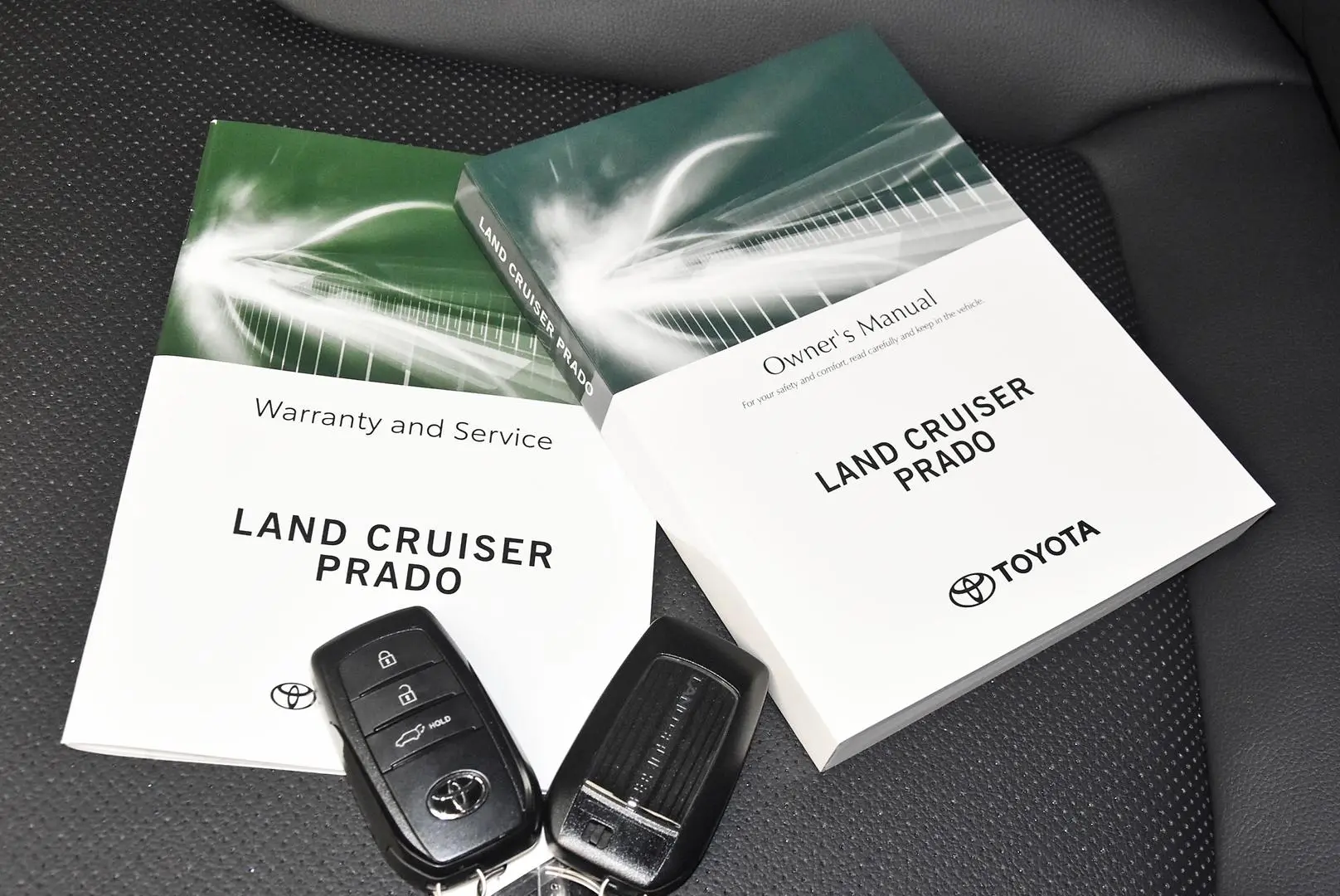 2025 Toyota Landcruiser Prado Gallery Image 18