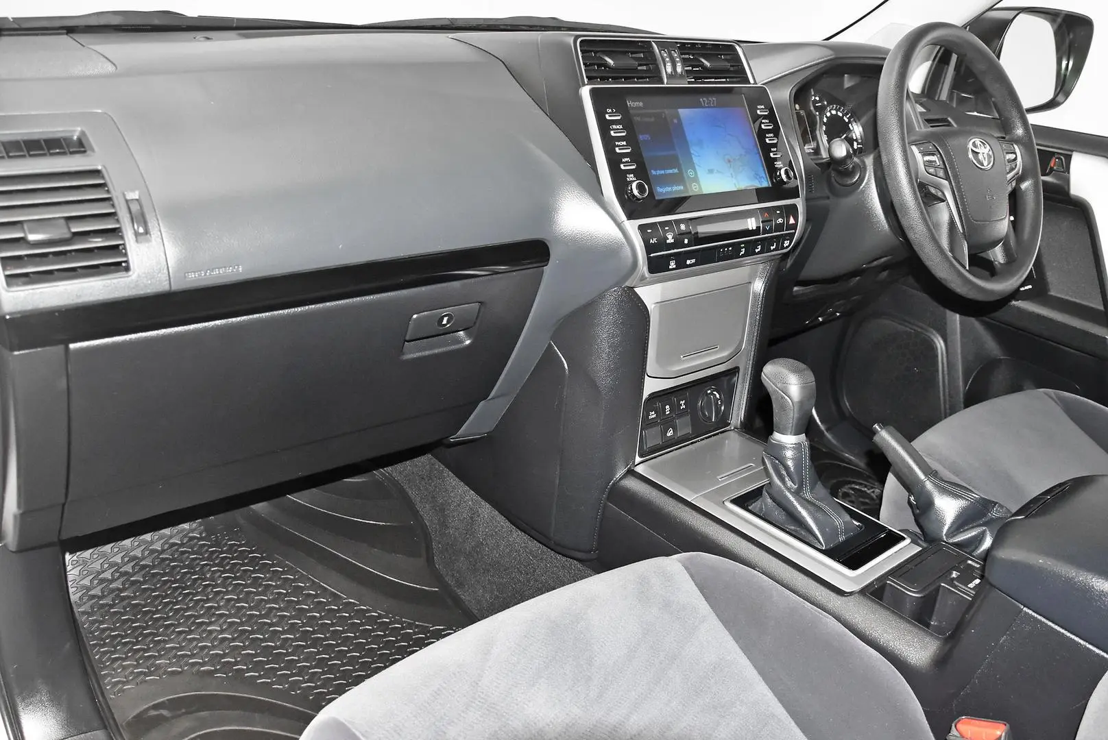 2023 Toyota Landcruiser Prado Gallery Image 15