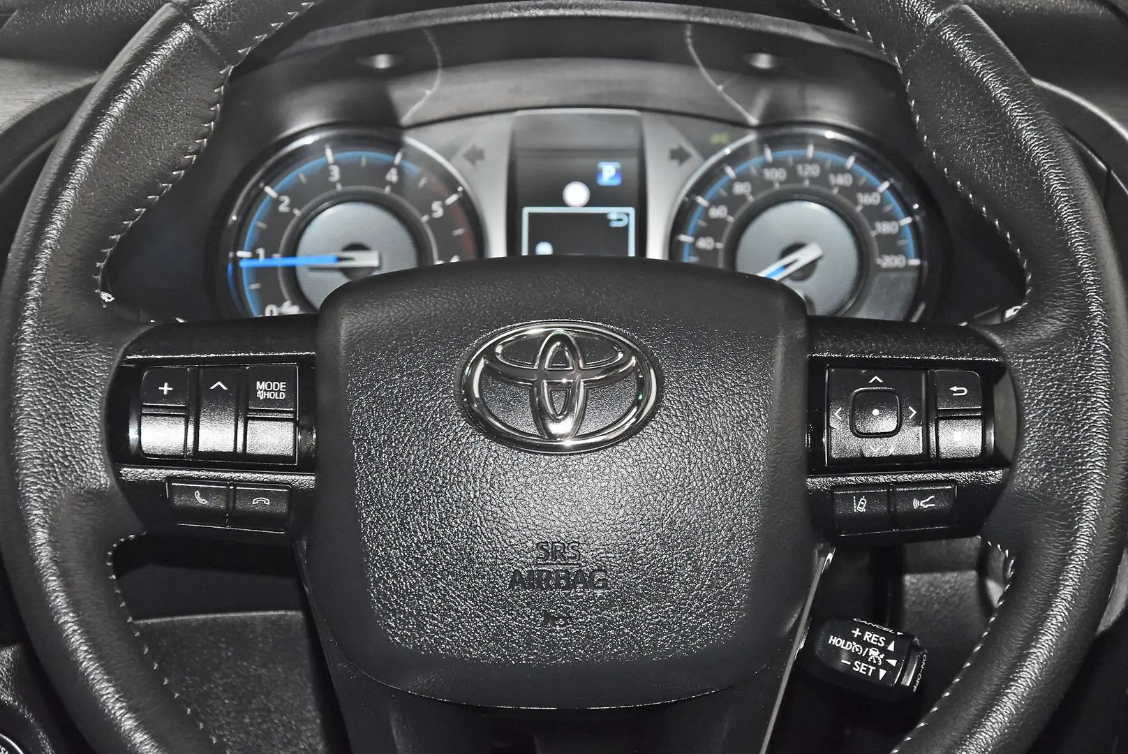 2024 Toyota Hilux Gallery Image 16