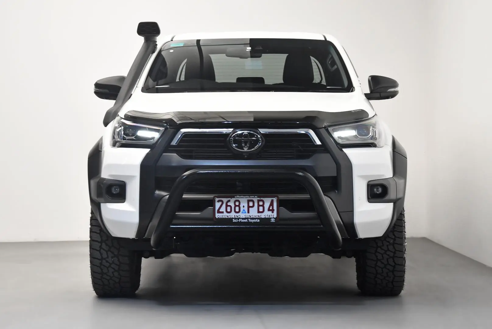 2024 Toyota Hilux Gallery Image 2