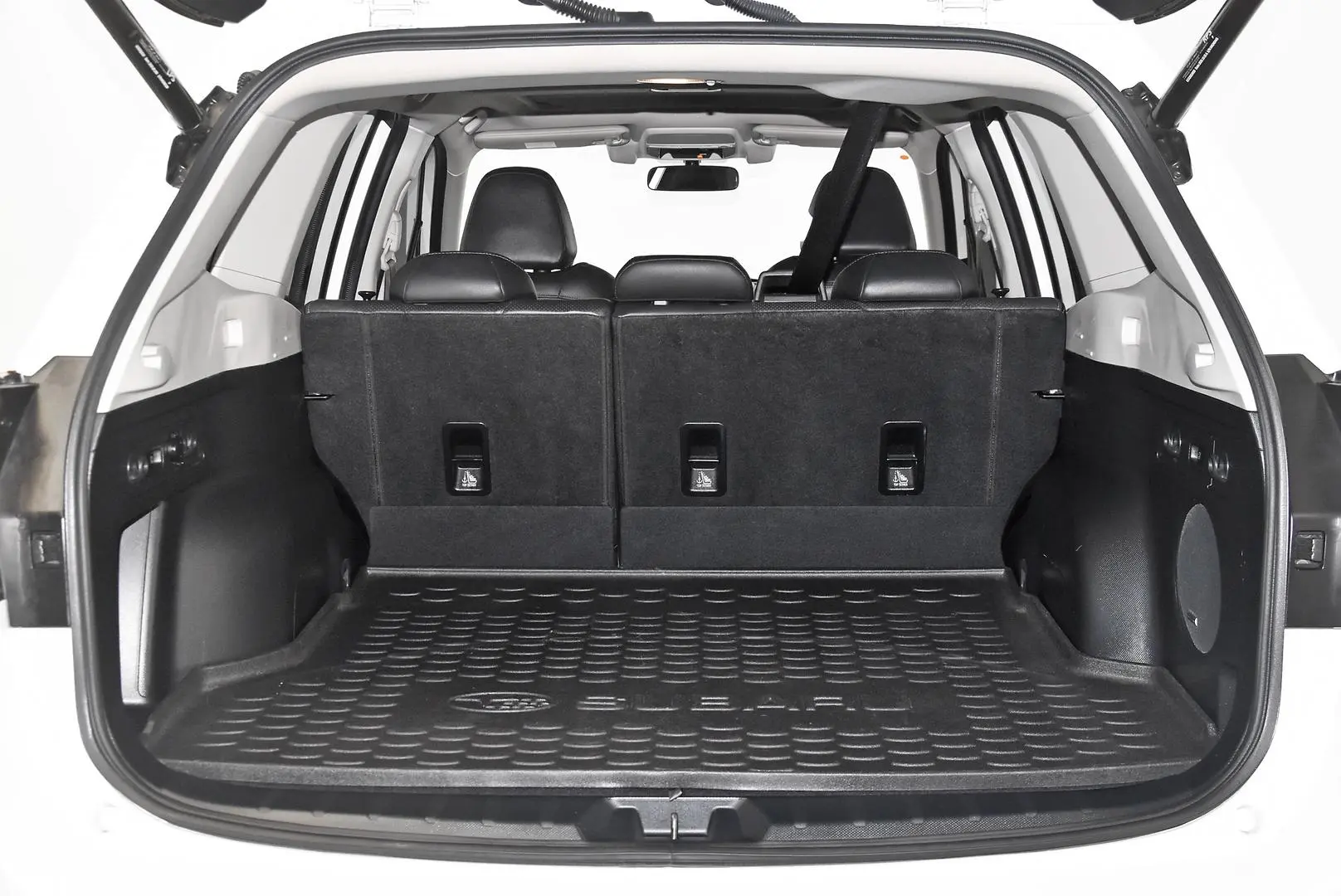 2020 Subaru Forester Gallery Image 23