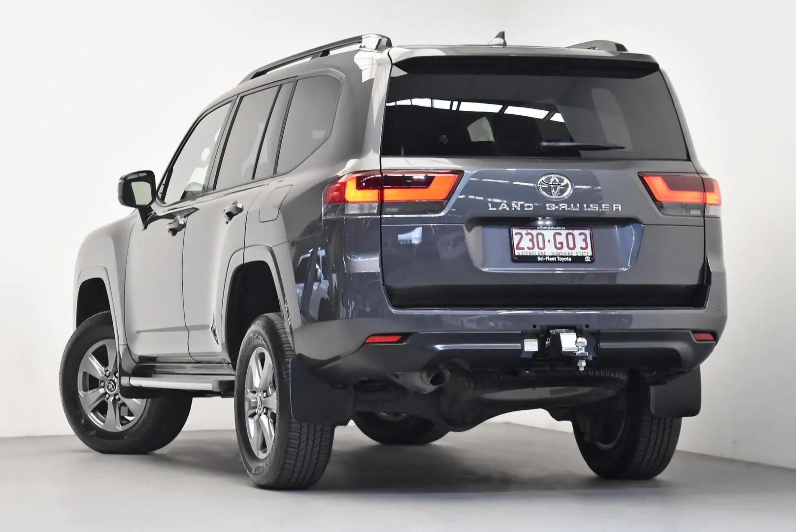 2023 Toyota Landcruiser Gallery Image 5