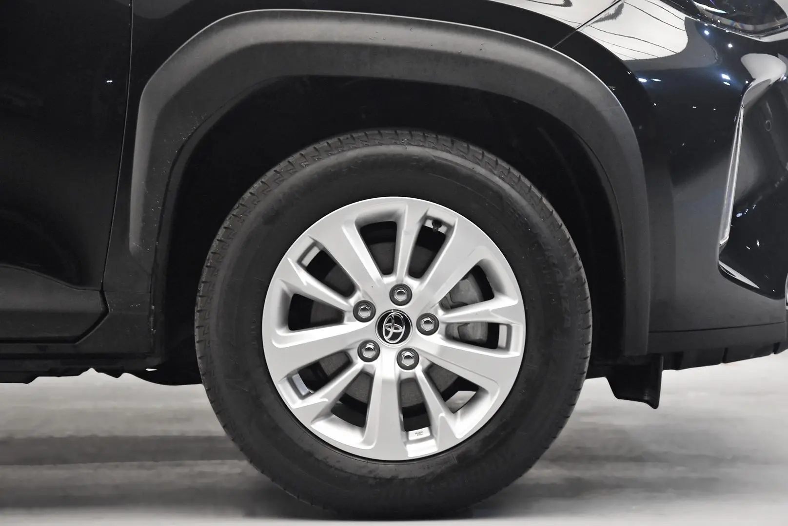 2022 Toyota Yaris Cross Gallery Image 23