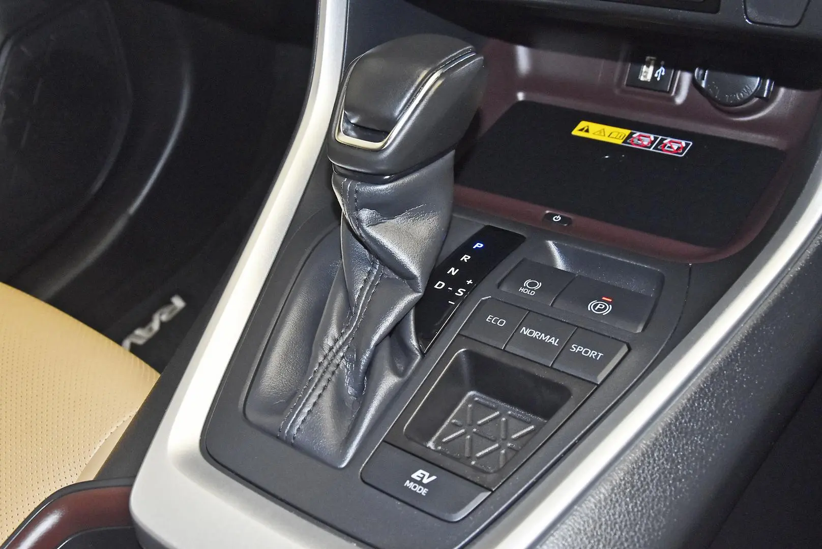 2023 Toyota RAV4 Gallery Image 14