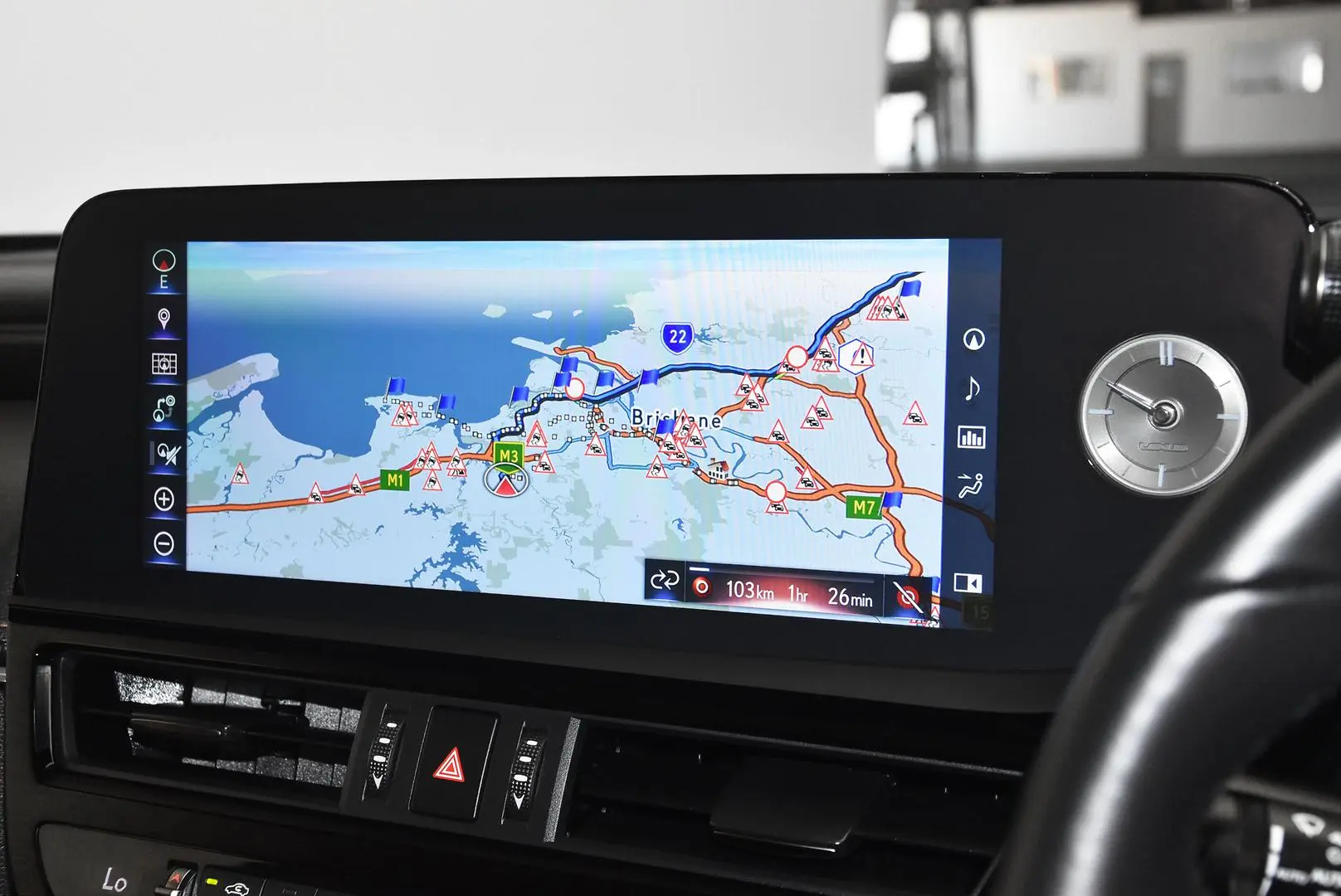 2022 Lexus ES Gallery Image 11