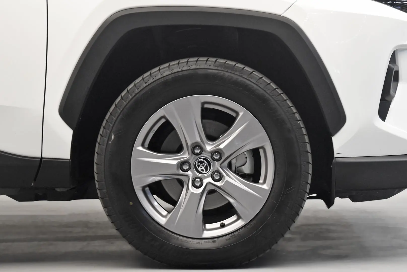 2024 Toyota RAV4 Gallery Image 23