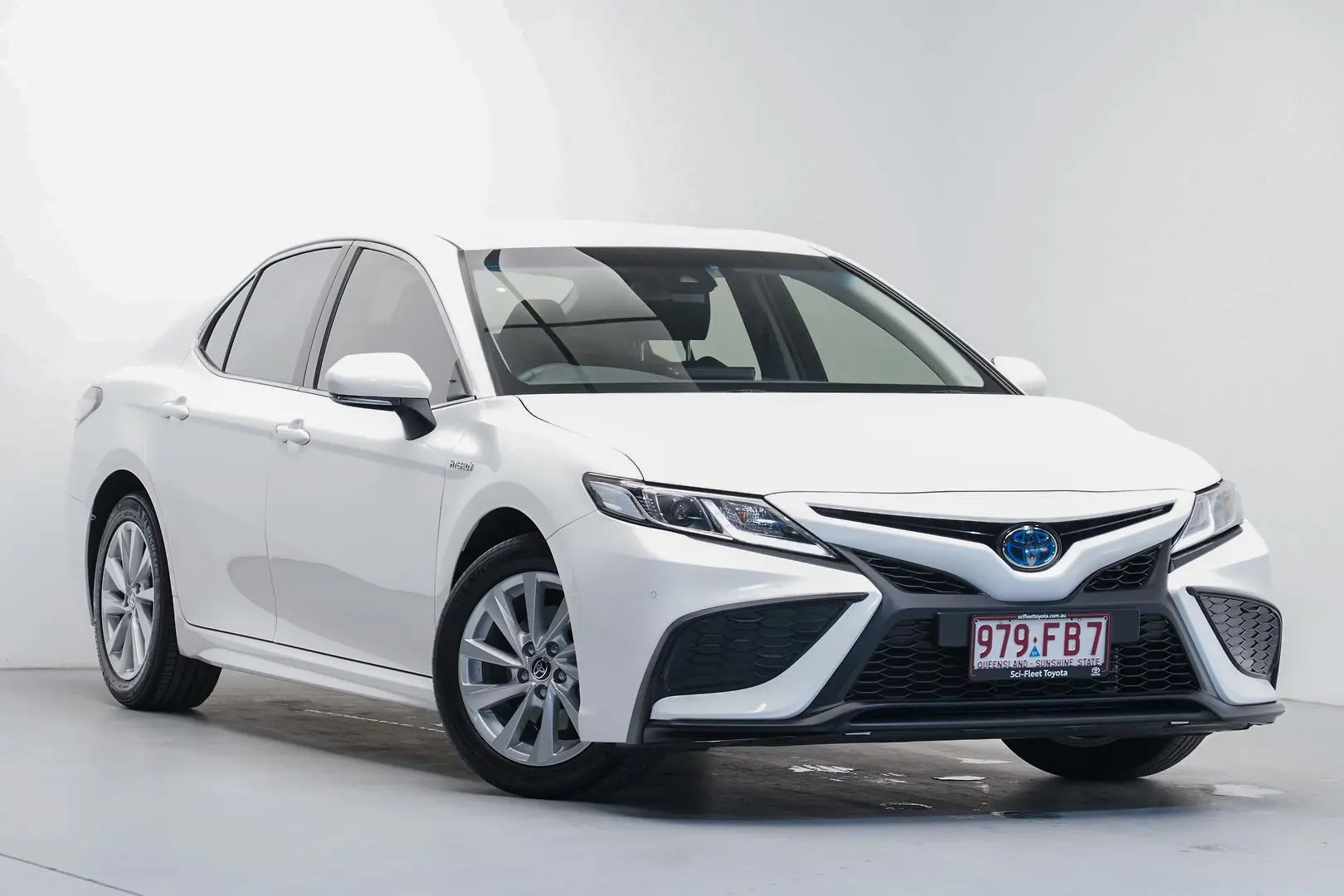 2022 Toyota Camry Gallery Image 1