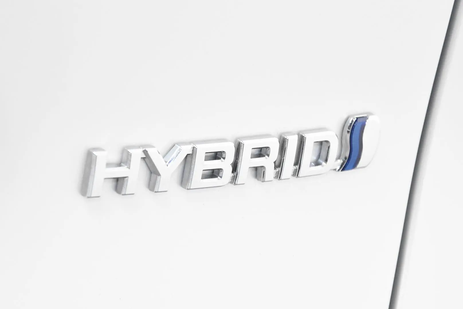 2024 Toyota RAV4 Gallery Image 8