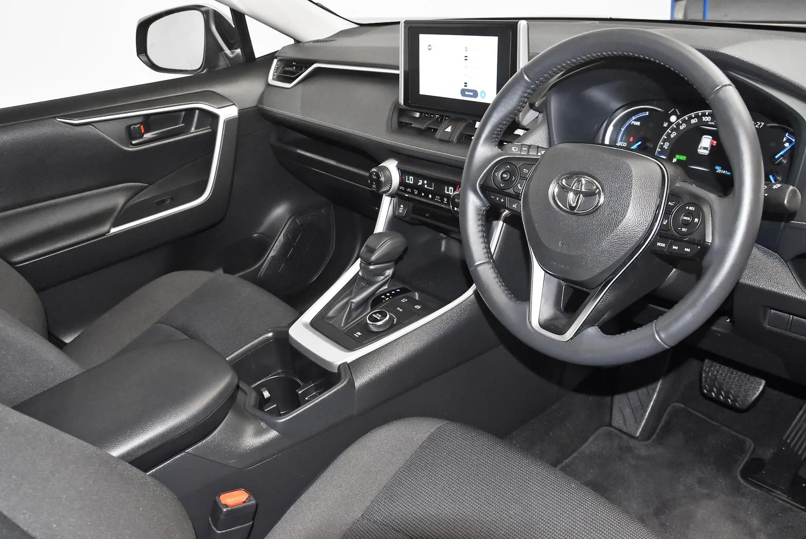 2024 Toyota RAV4 Gallery Image 9