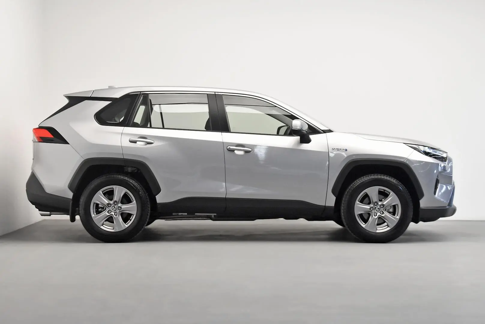 2024 Toyota RAV4 Gallery Image 3