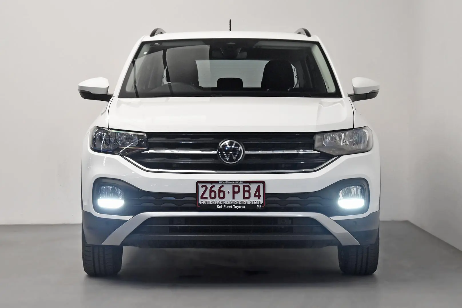 2023 Volkswagen T-Cross Gallery Image 2