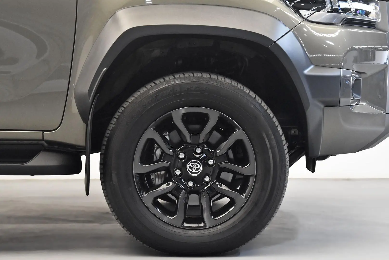 2024 Toyota Hilux Gallery Image 23