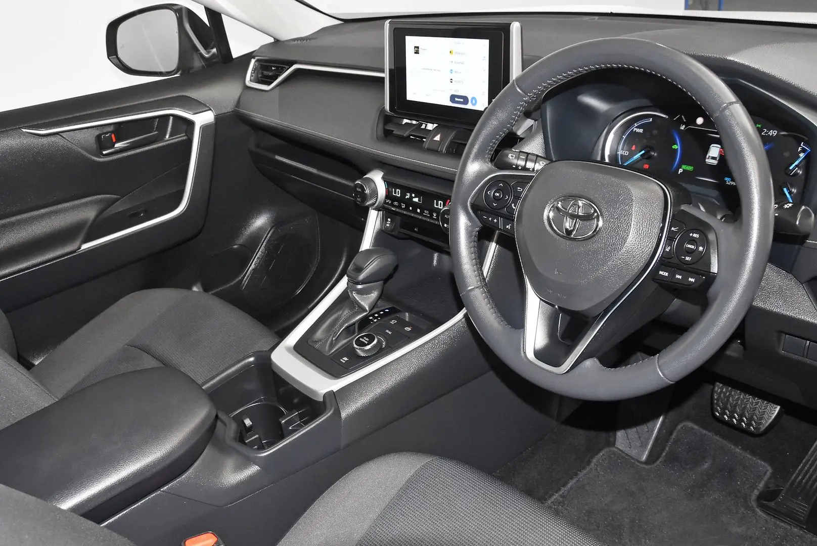 2024 Toyota RAV4 Gallery Image 9