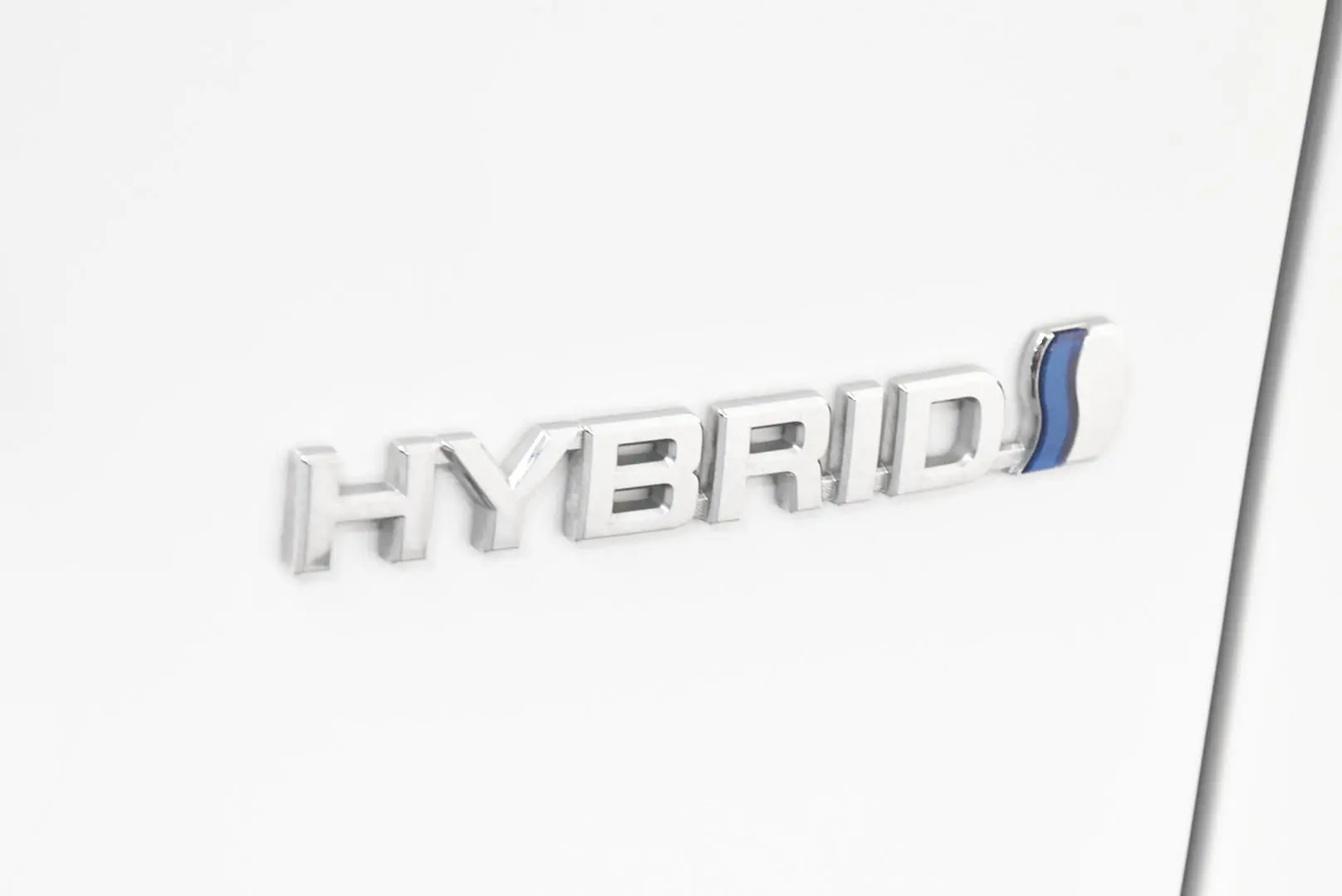 2024 Toyota RAV4 Gallery Image 8