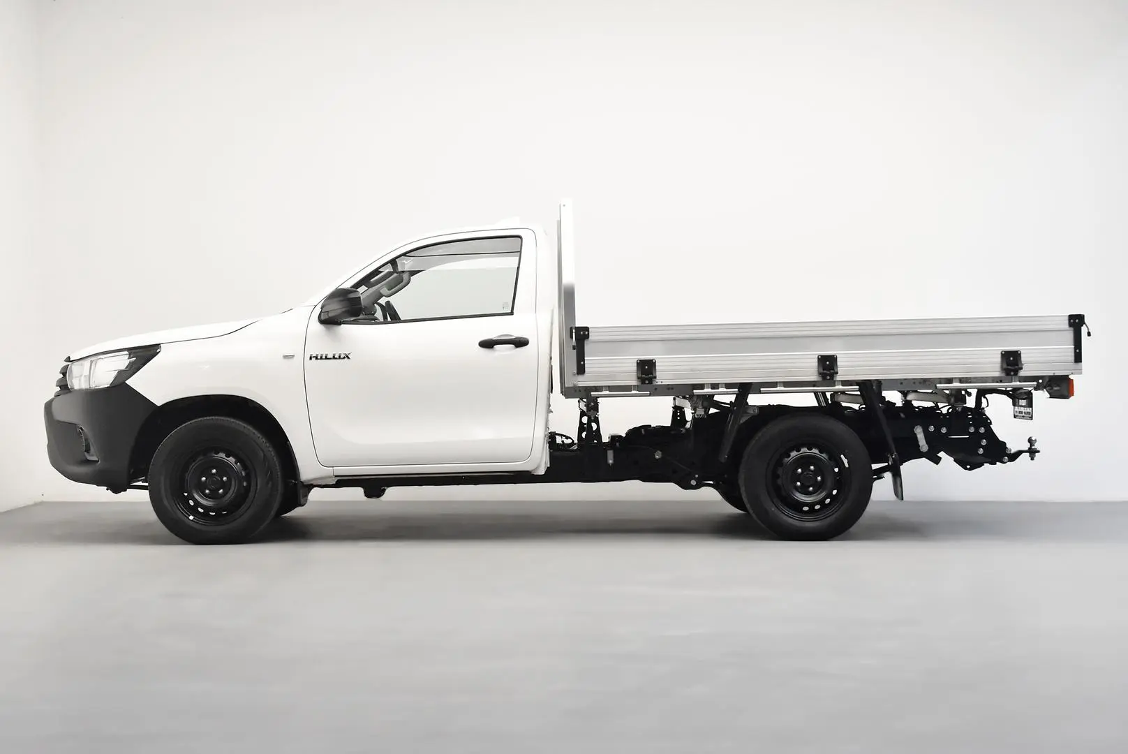 2024 Toyota Hilux Gallery Image 4