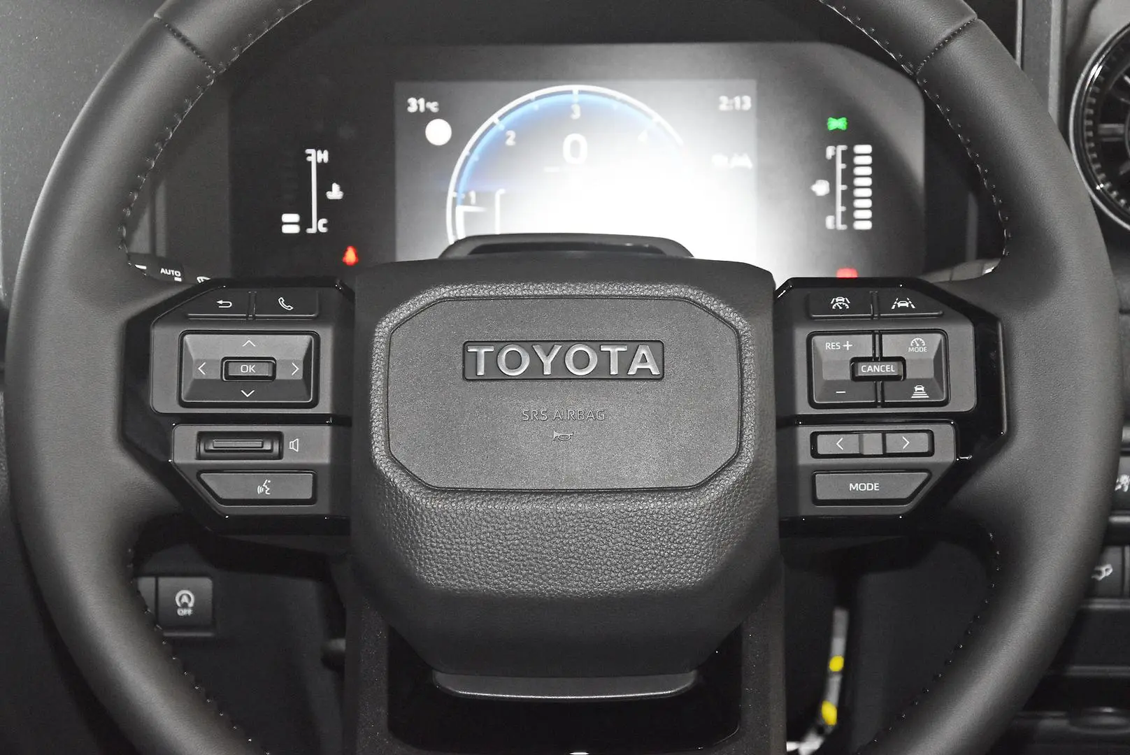 2025 Toyota Landcruiser Prado Gallery Image 14