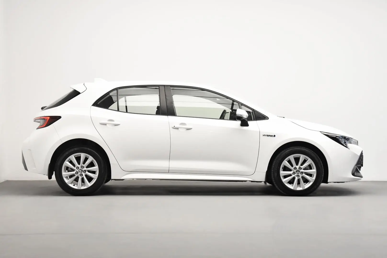 2022 Toyota Corolla Gallery Image 3