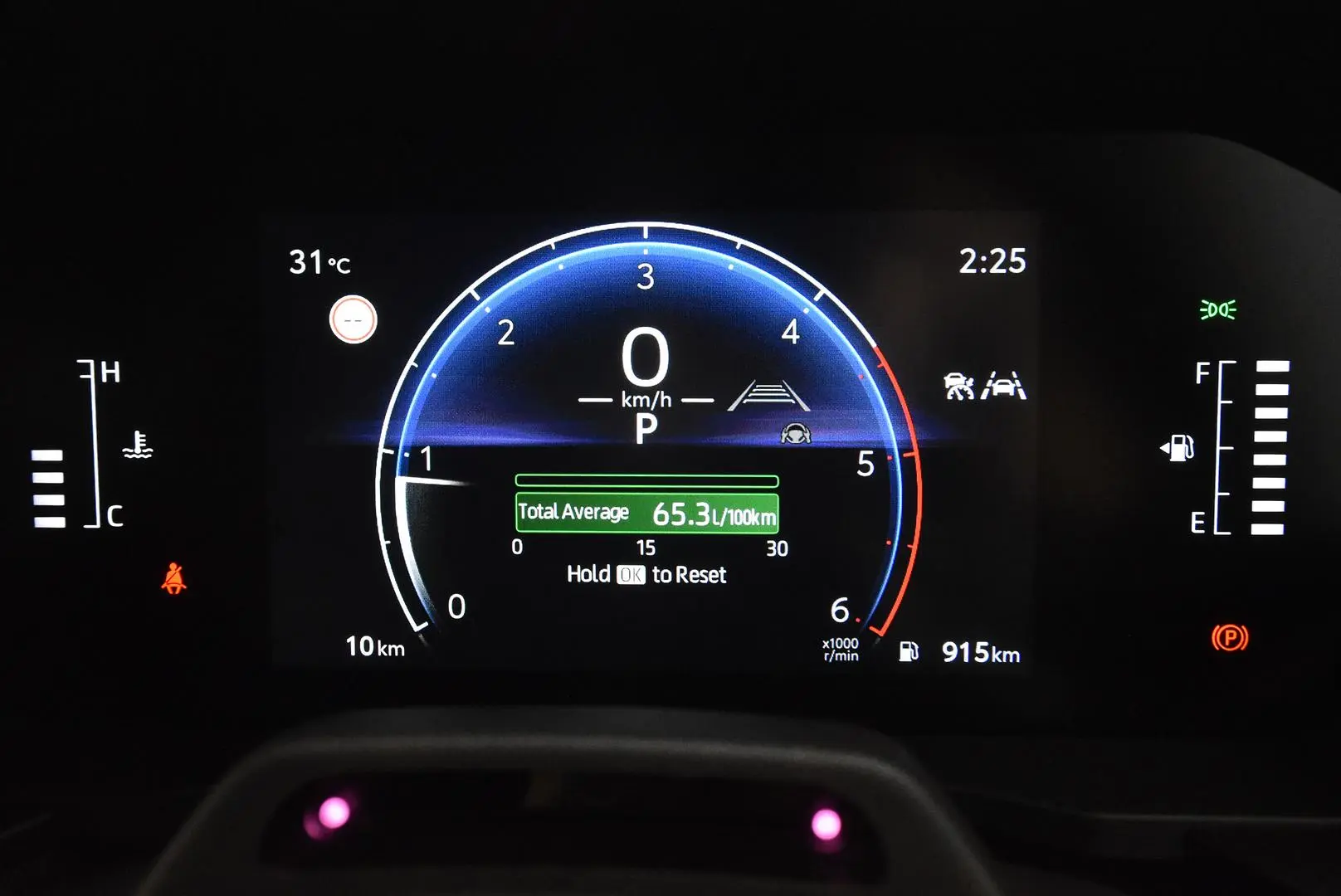 2025 Toyota Landcruiser Prado Gallery Image 9