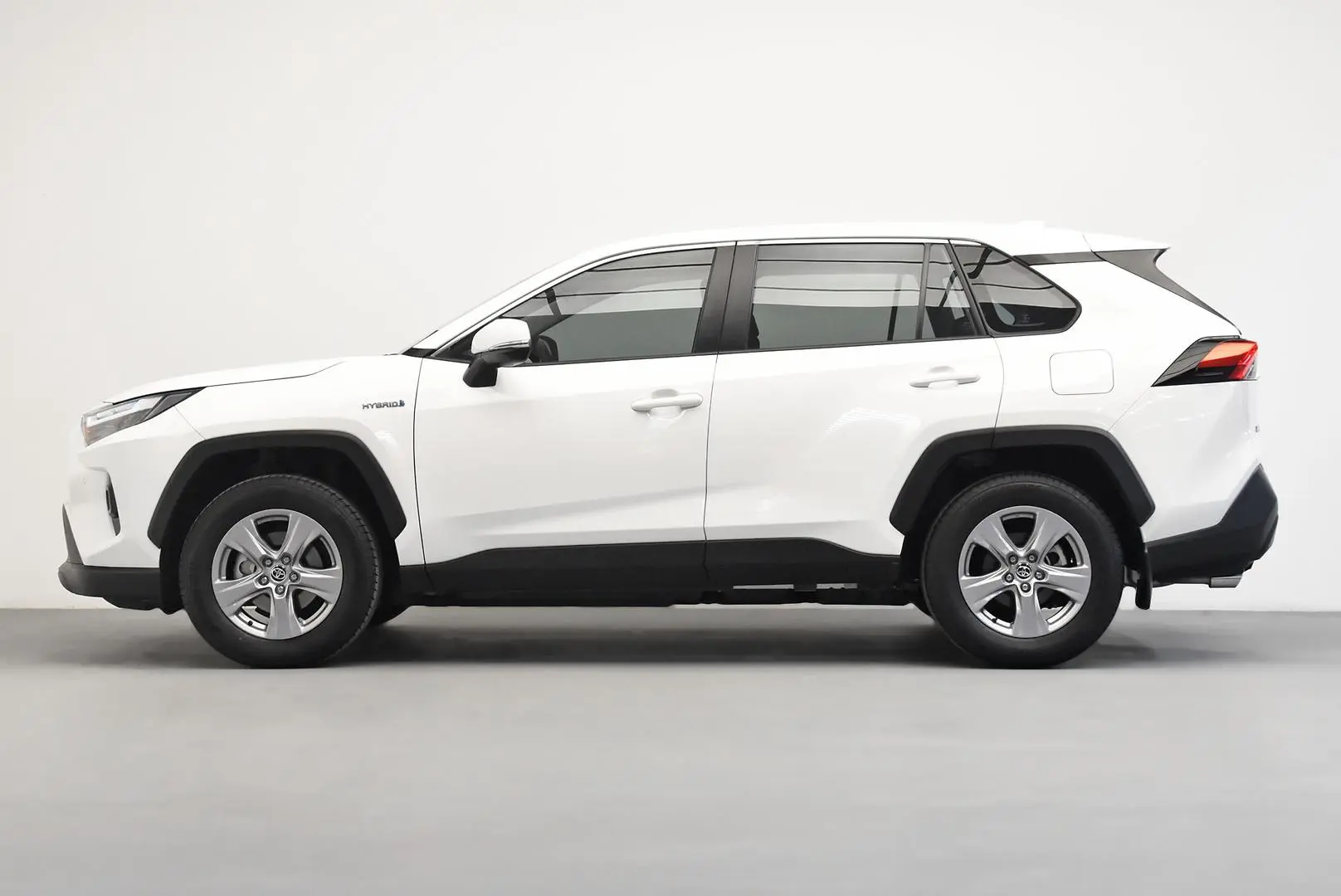 2024 Toyota RAV4 Gallery Image 4