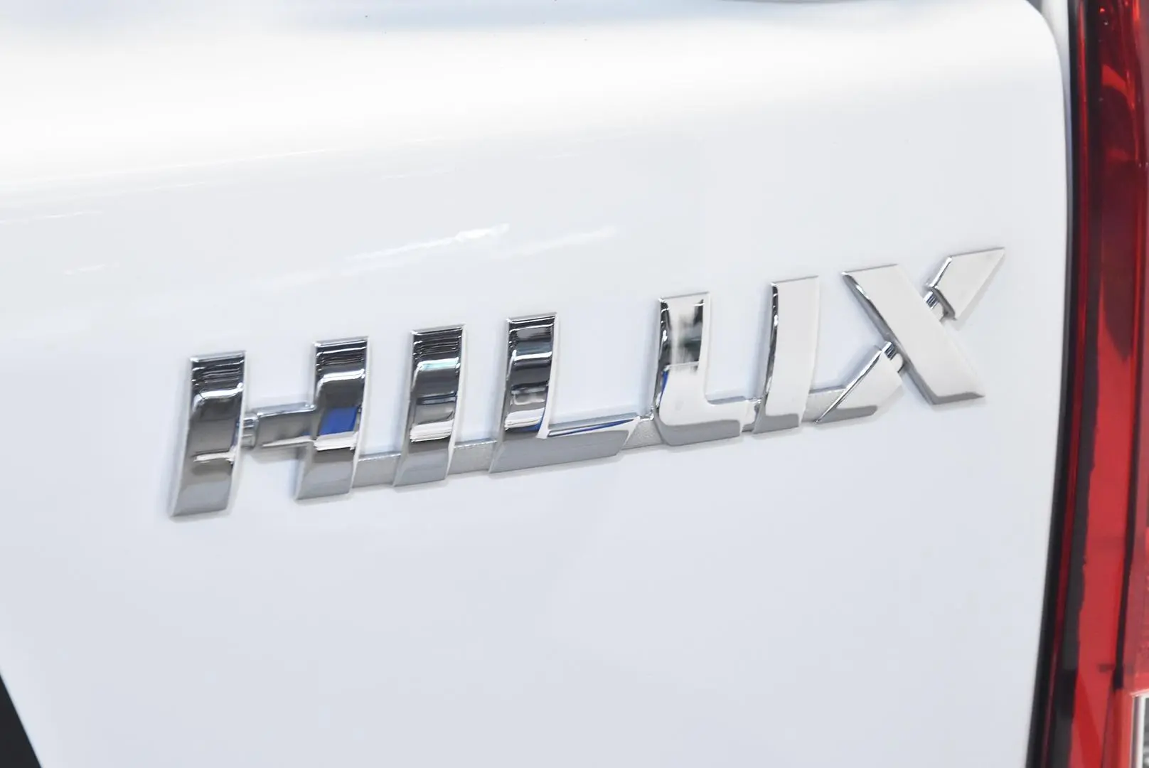 2025 Toyota Hilux Gallery Image 7