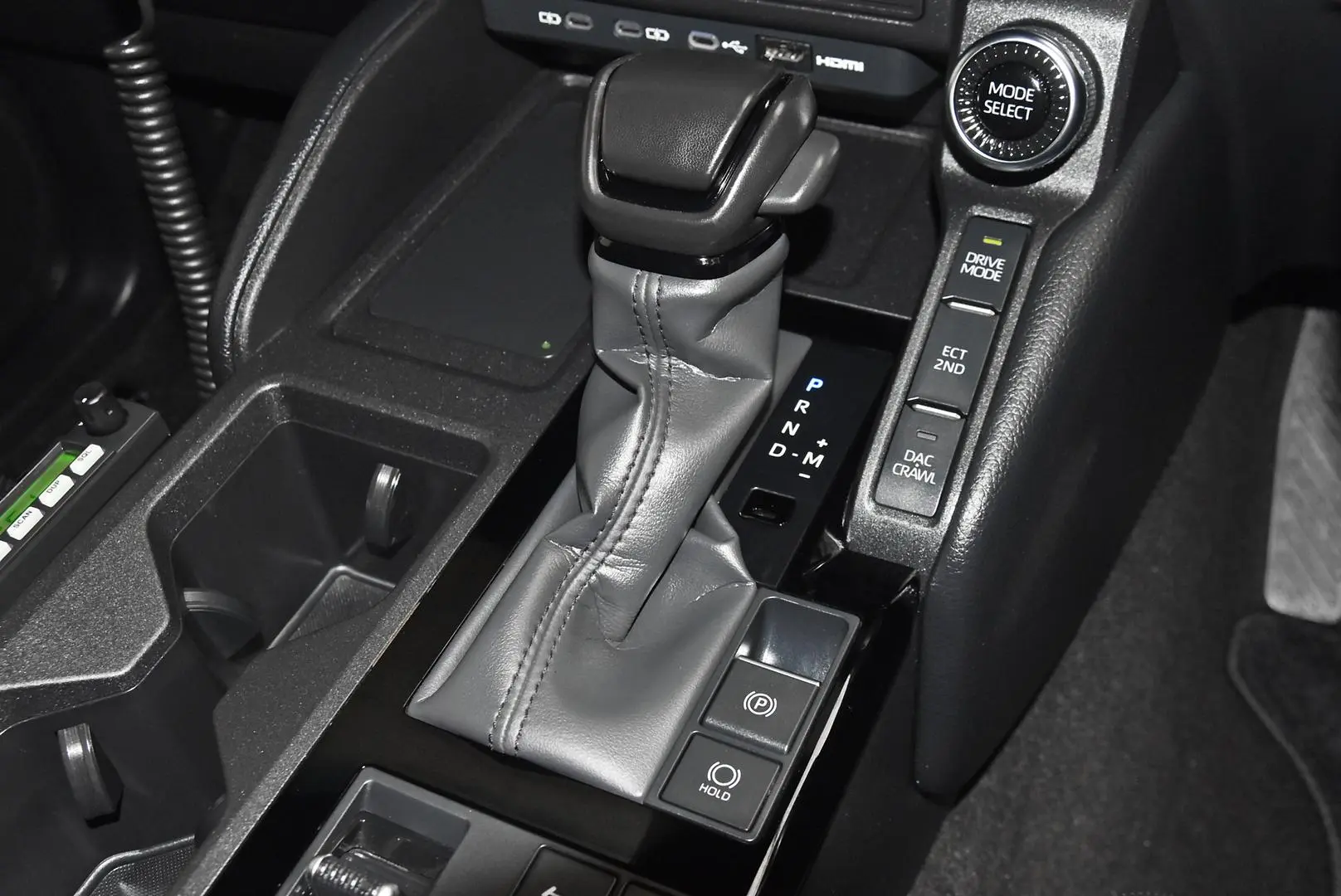 2025 Toyota Landcruiser Prado Gallery Image 13