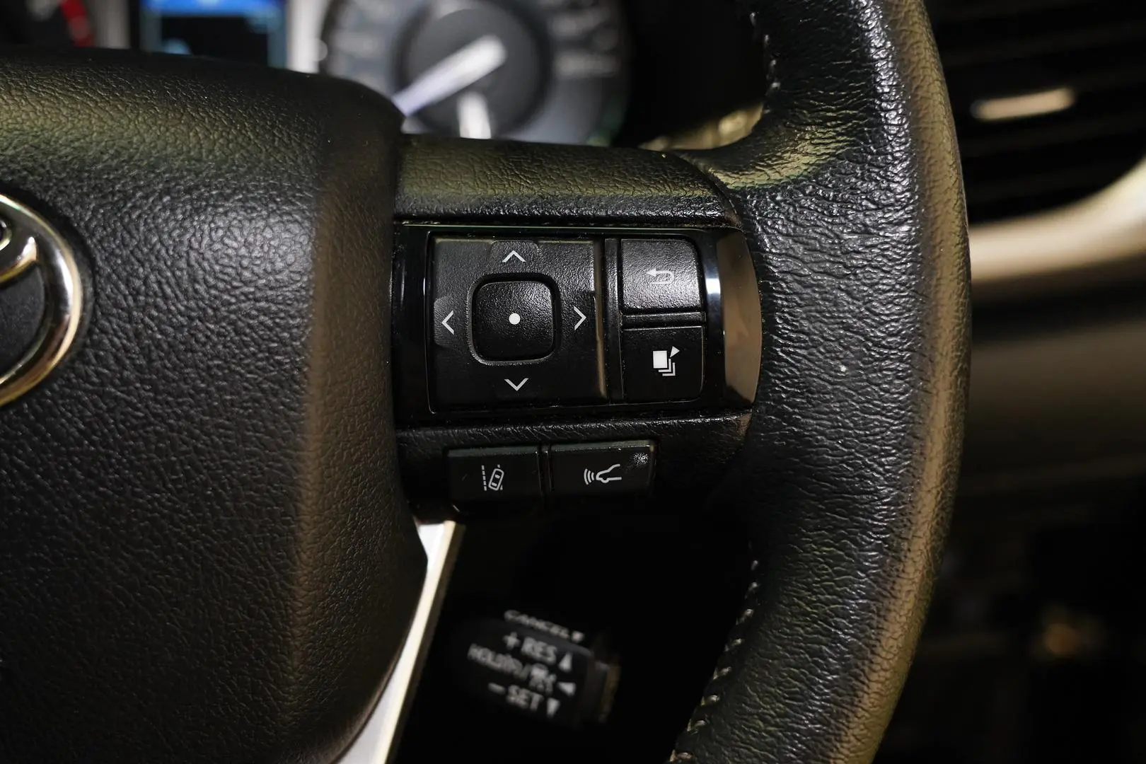 2021 Toyota Hilux Gallery Image 19