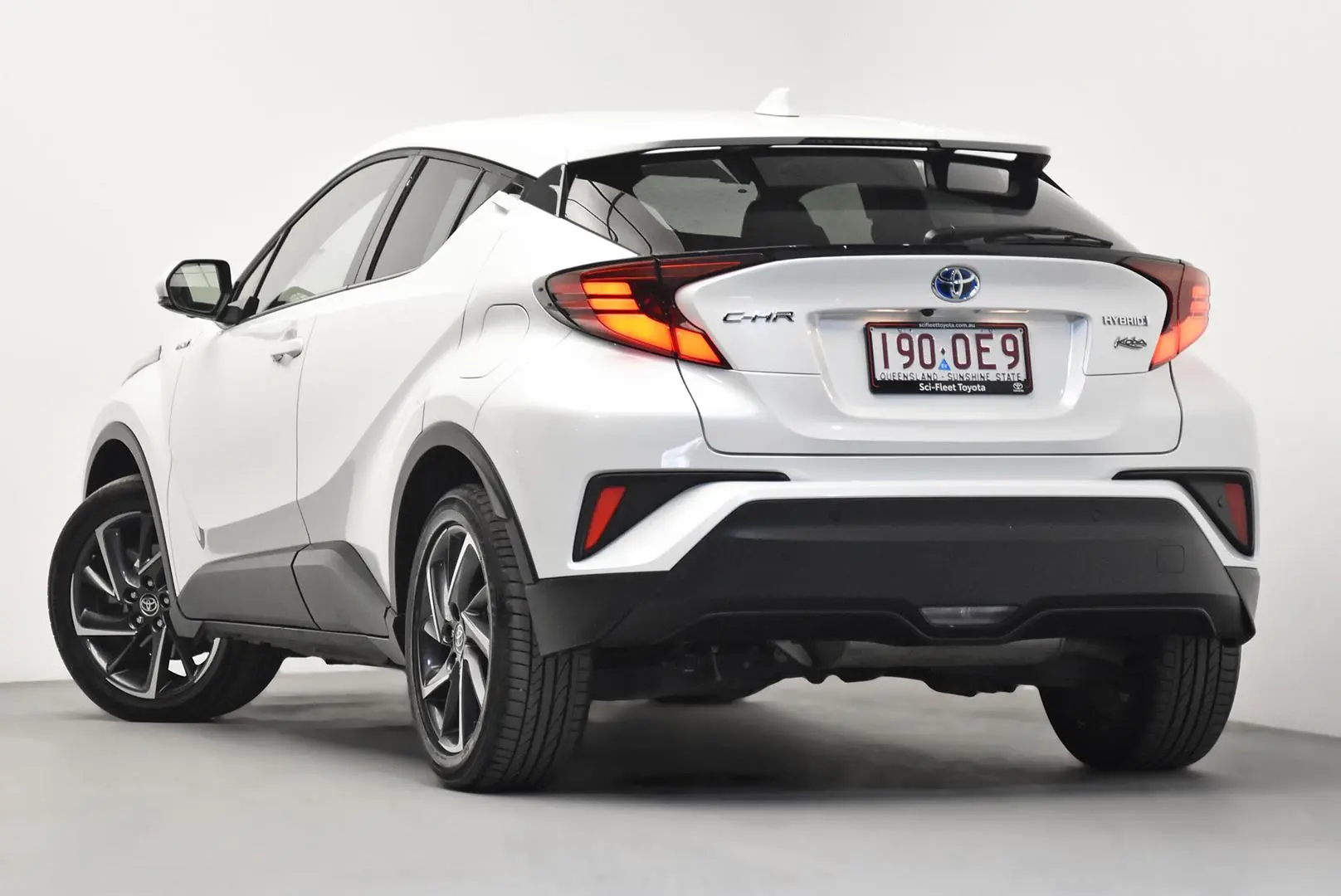 2023 Toyota C-HR Gallery Image 5