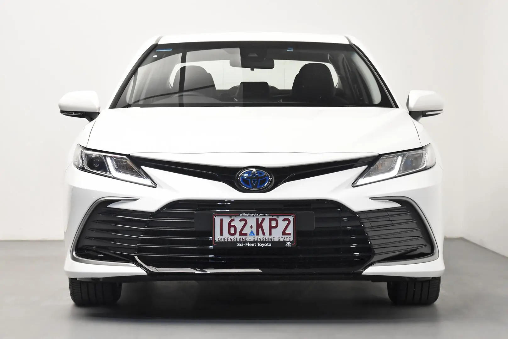2024 Toyota Camry Gallery Image 2