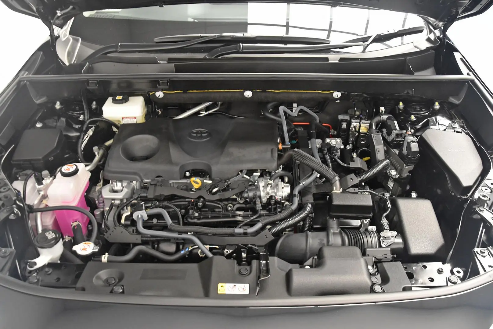 2025 Toyota RAV4 Gallery Image 21