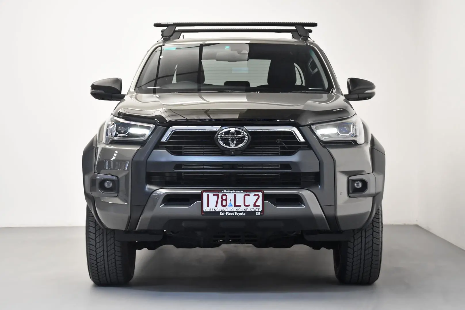 2024 Toyota Hilux Gallery Image 2