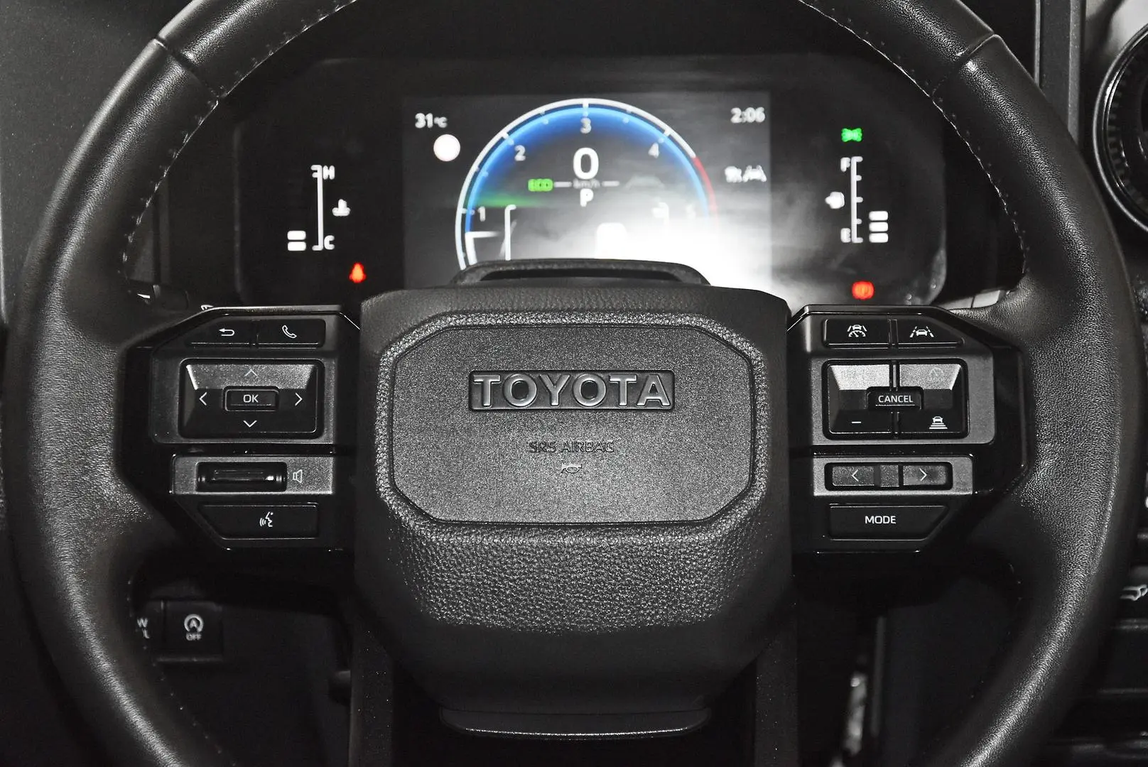 2025 Toyota Landcruiser Prado Gallery Image 16