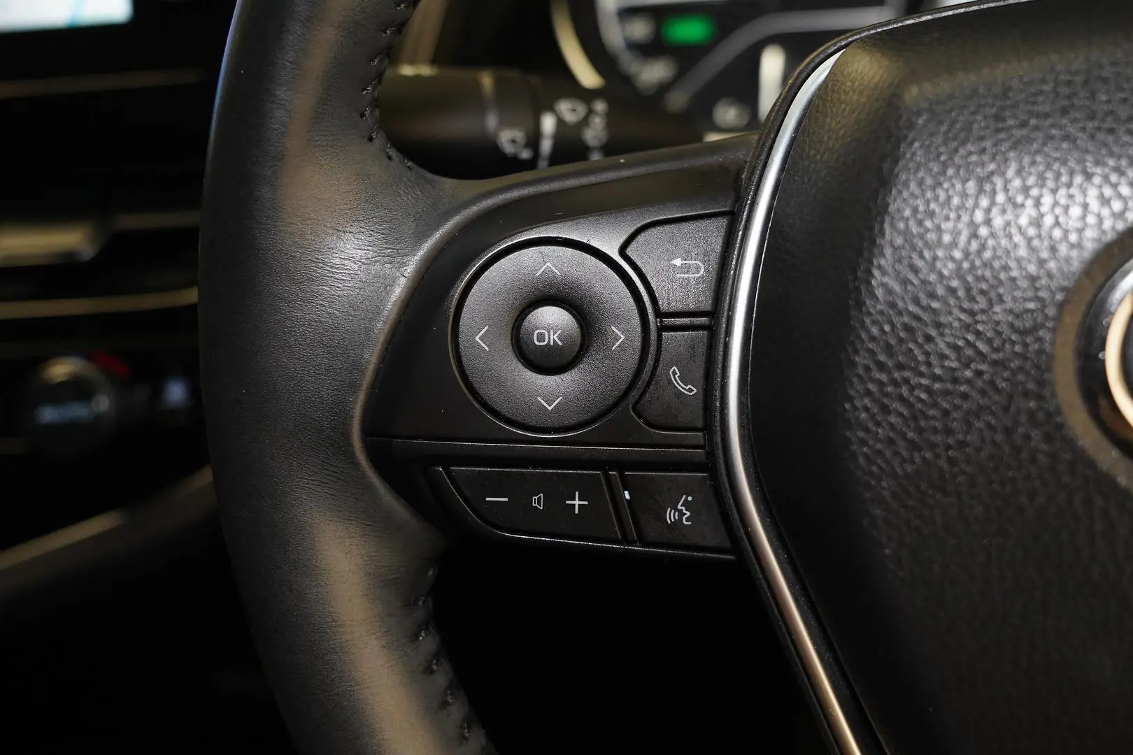 2022 Toyota Camry Gallery Image 16