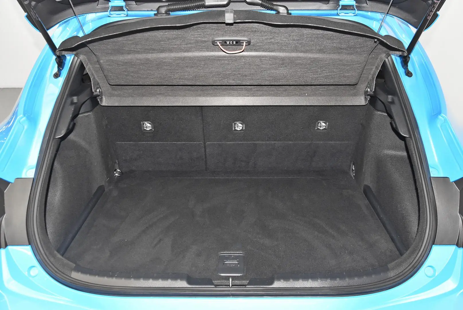 2018 Toyota Corolla Gallery Image 21