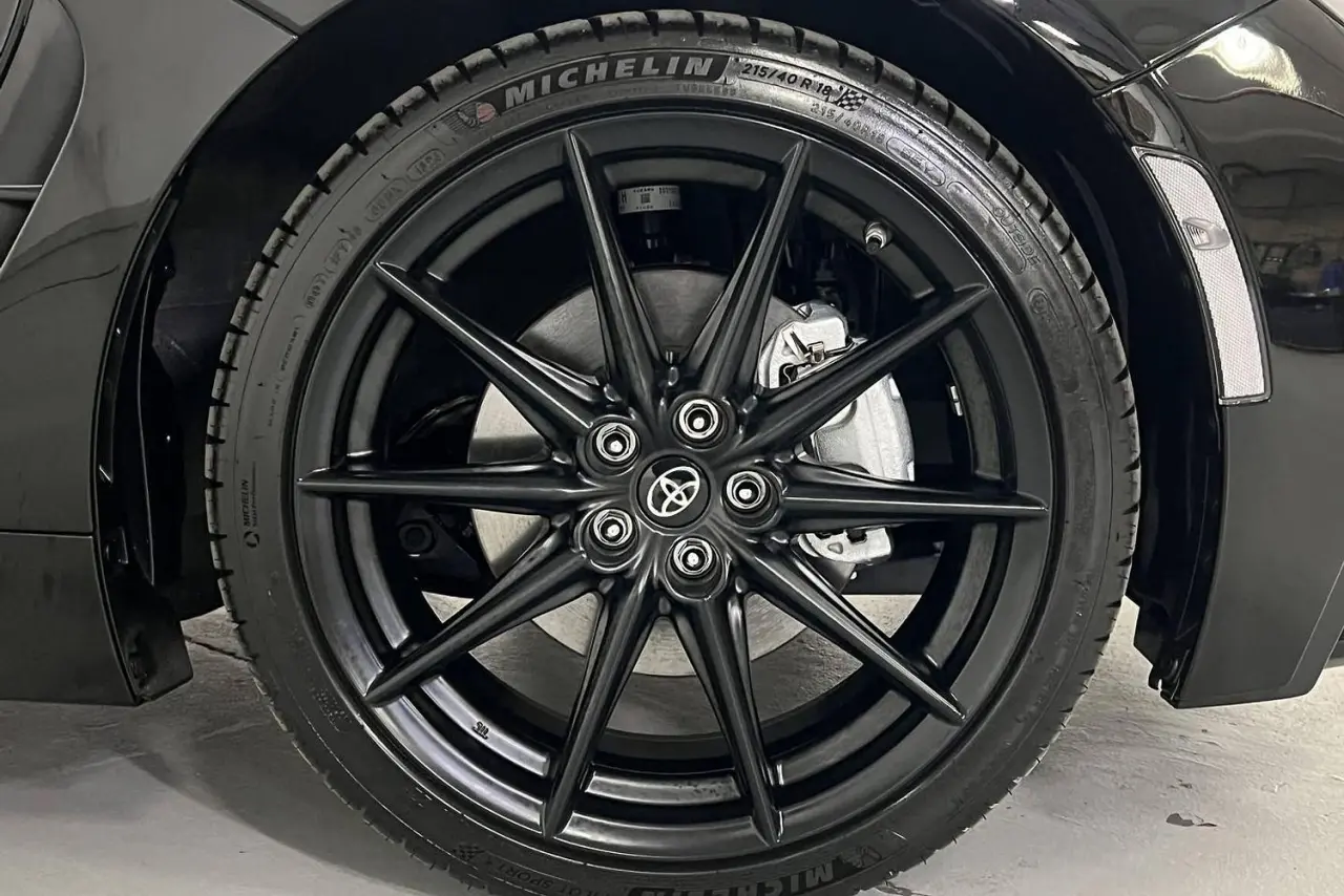 2024 Toyota GR86 Gallery Image 5