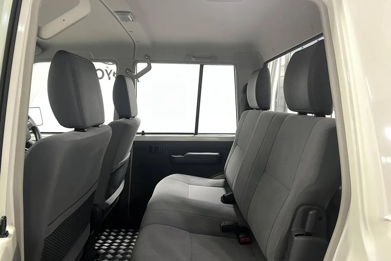 2024 Toyota Landcruiser Gallery Image 13