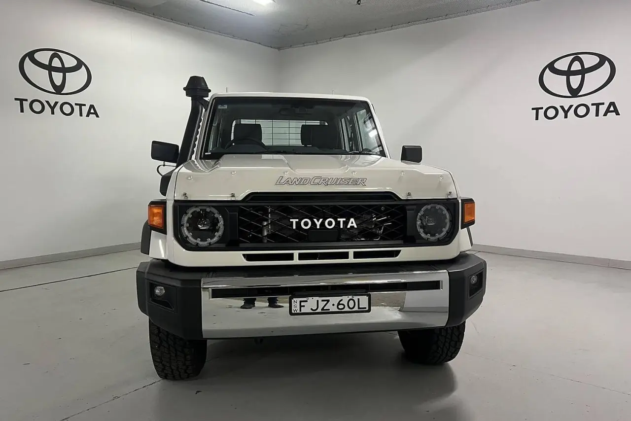 2024 Toyota Landcruiser Gallery Image 2