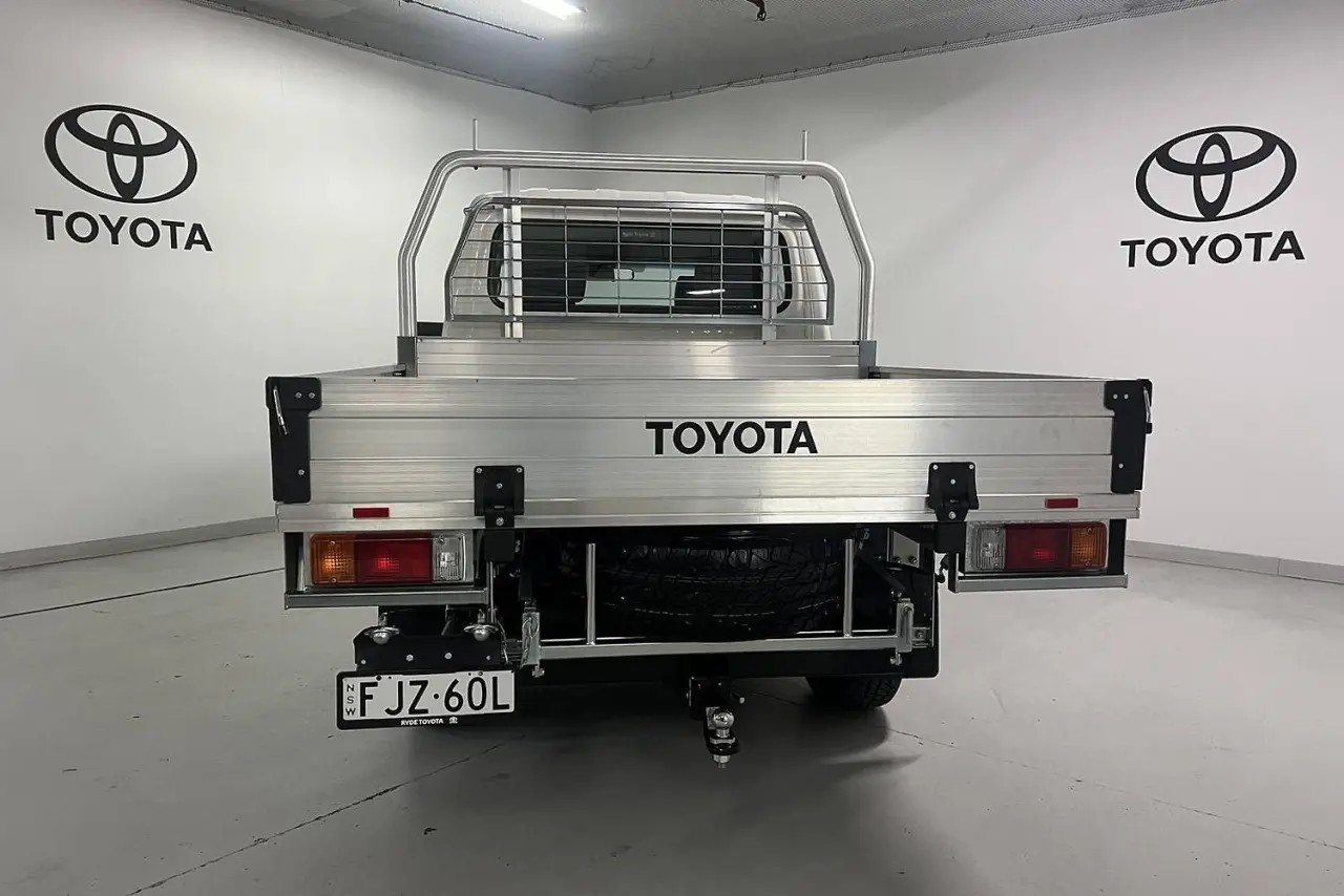 2024 Toyota Landcruiser Gallery Image 6