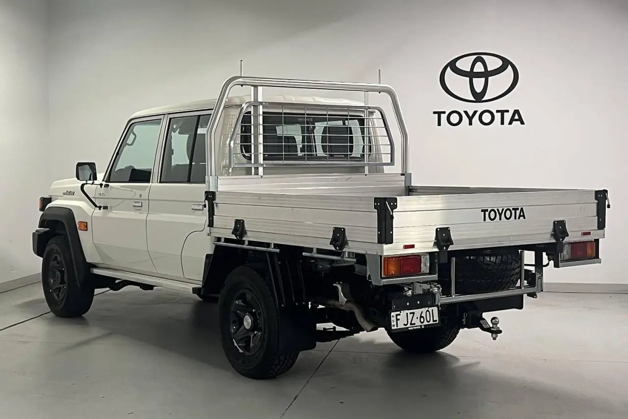 2024 Toyota Landcruiser Gallery Image 8