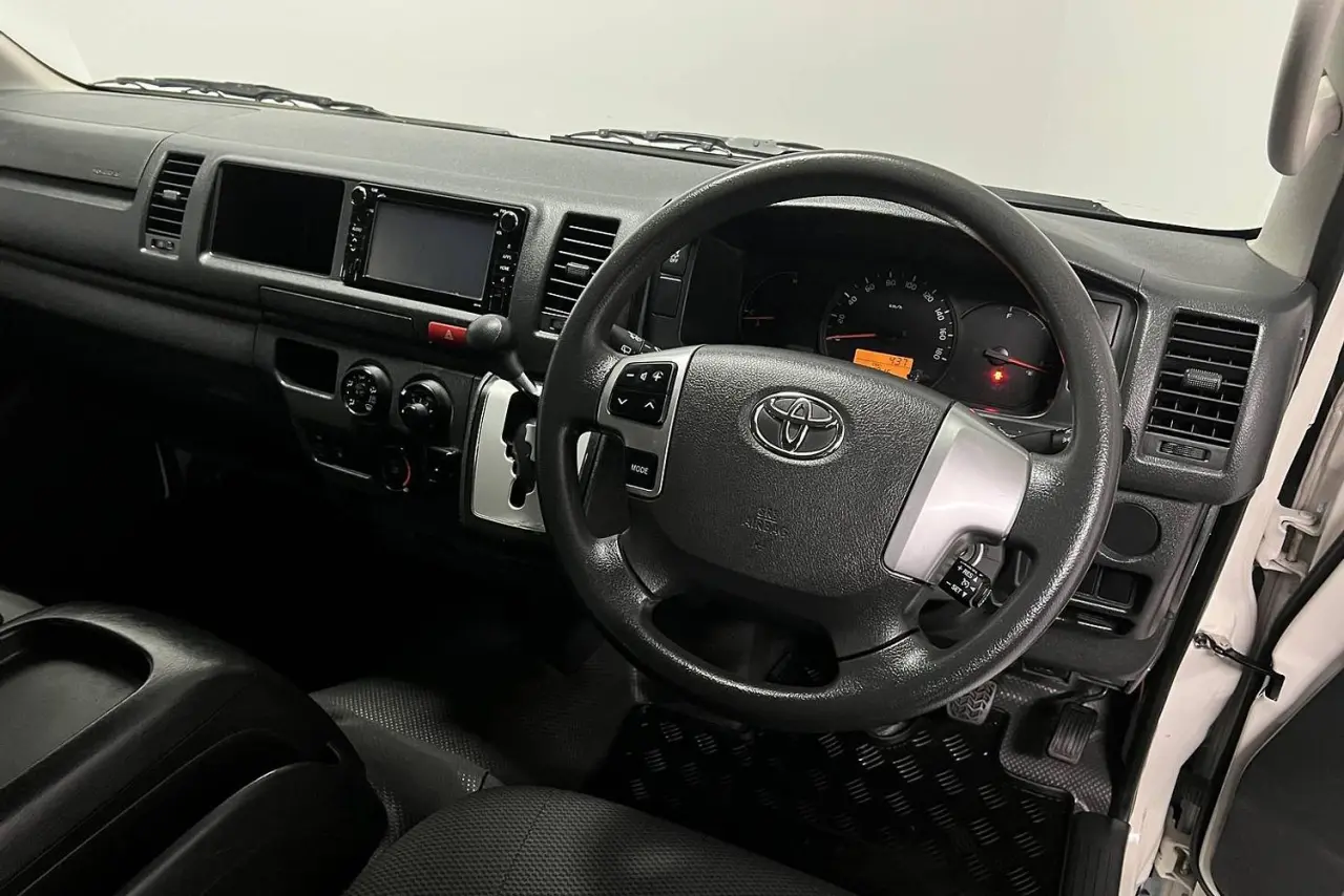 2019 Toyota Hiace Gallery Image 10