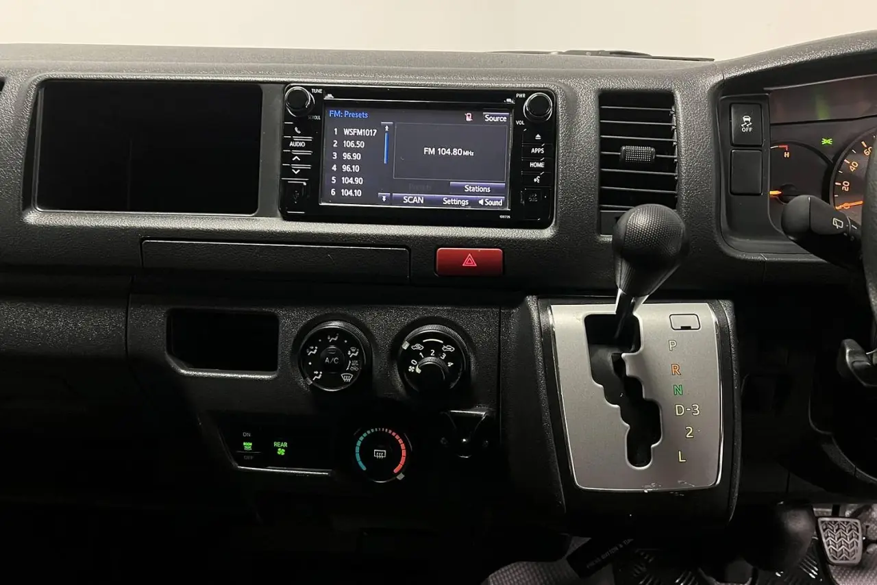 2019 Toyota Hiace Gallery Image 19