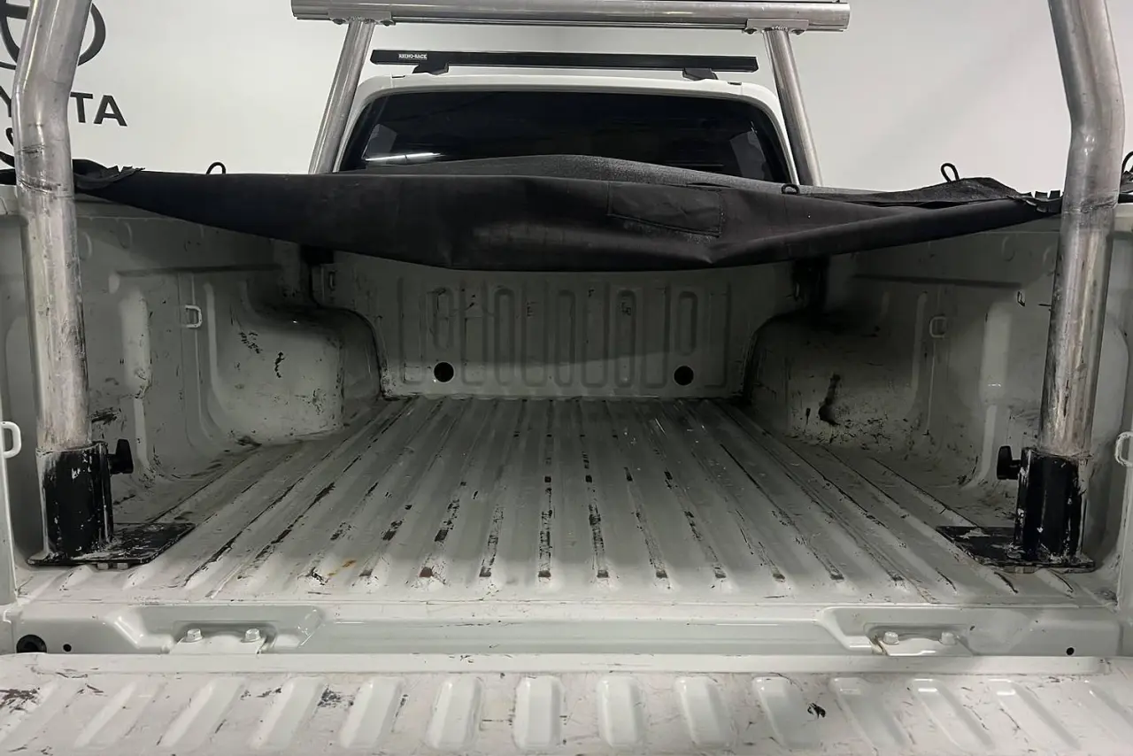 2021 Mitsubishi Triton Gallery Image 13