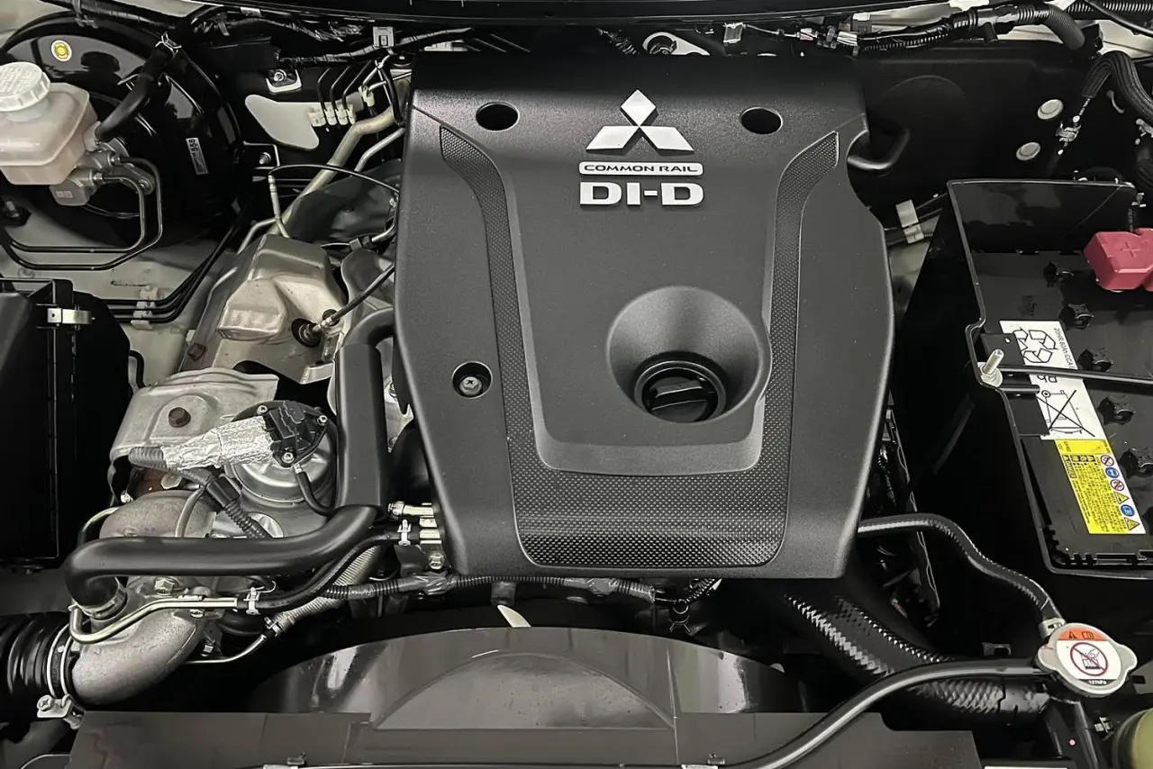 2021 Mitsubishi Triton Gallery Image 21